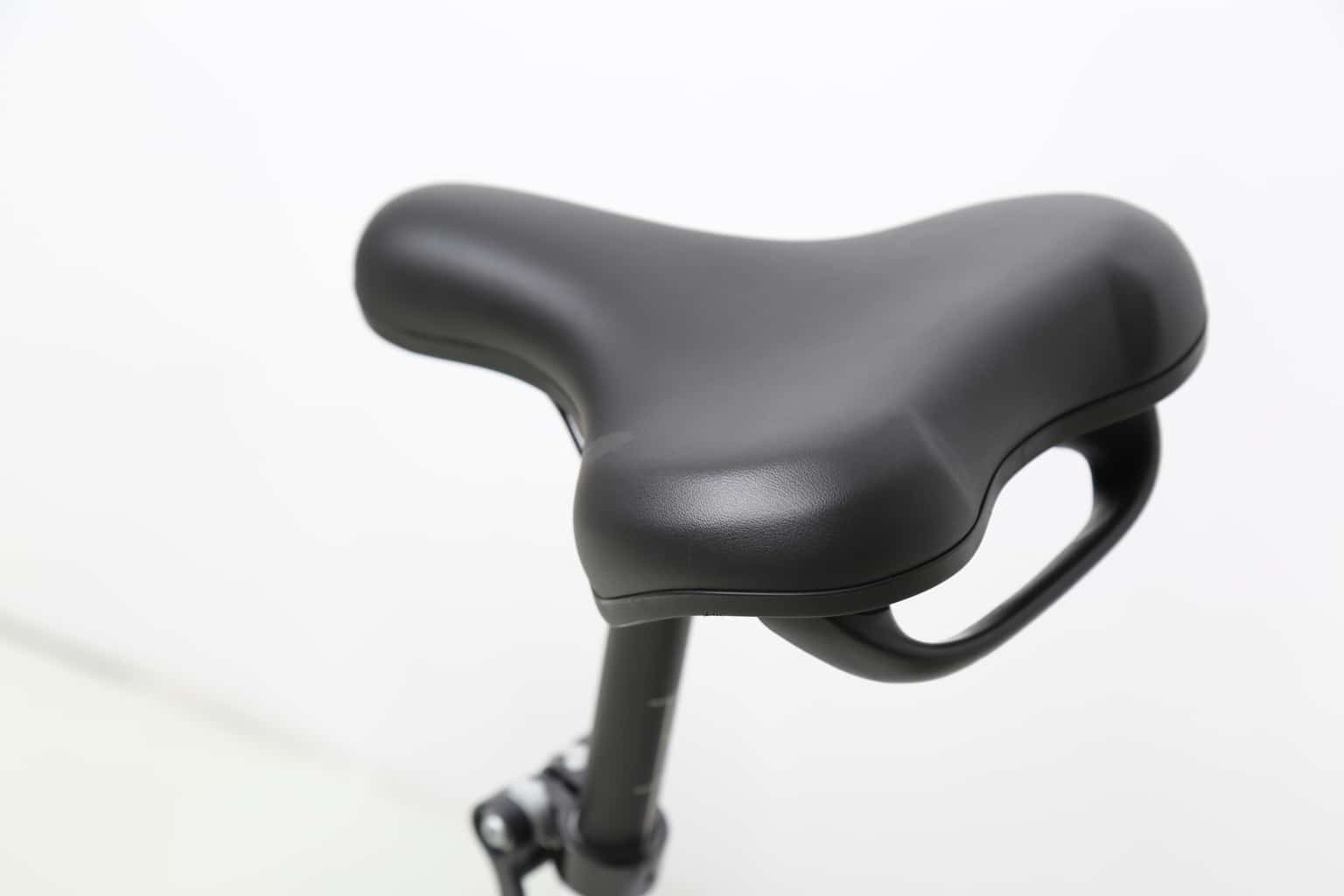Ergonomic saddle for comfortable rides