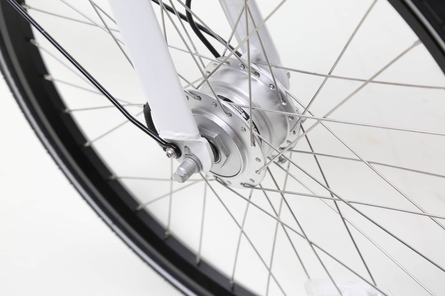 Durable crankset for efficient pedaling